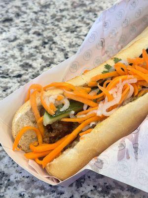 Rib eye banh mi