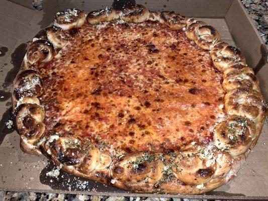 garlic knot pizza