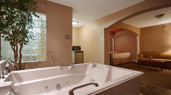 Suite King with Hot Tub