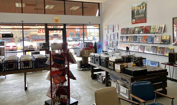 Classic vinyl records, CDs, cassettes and more!