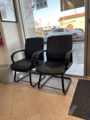 No one in the waiting room, still there is over an hour and half wait to see the  cardiologist.