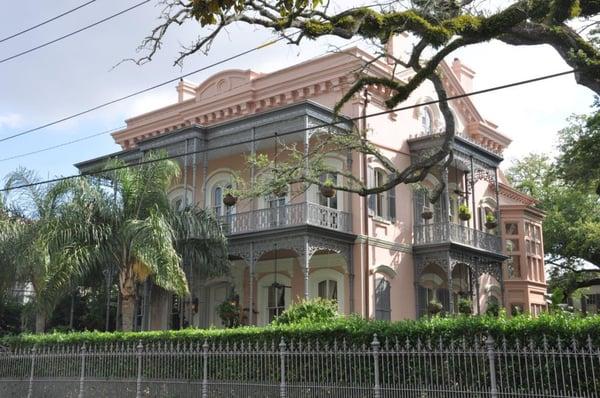 A house along our Garden District Tour.