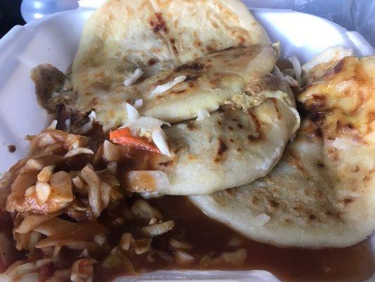 Pupusas revueltas to go