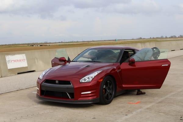 Nissan GT-R Black Edition Loading on Pit Lane