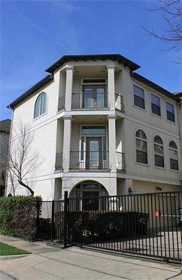 SOLD townhome in Midtown