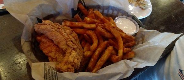 Tenders and fries (kids)