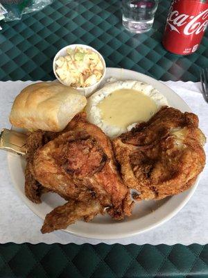 Sunday special, 3 pc chicken with mashed potatoes and gravy, corn, coleslaw, and dinner bun.  Delicious!!