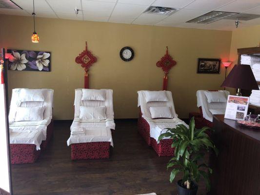 Relax Massage 10:00 AM - 10:00 PM(Sunday1:00pm-6:00pm) Tel:(405) 216-3722 3431 S Boulevard, Ste 110, Edmond, OK 73013