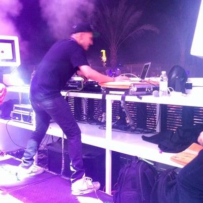 DJ VICE + AIR YEEZYS!!!!!