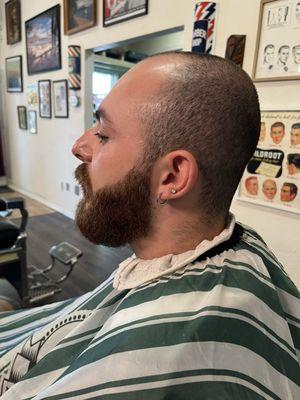 Beard trim with Straight Razor Lineup