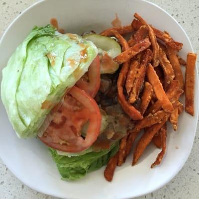 Lettuce wrapped burger to-go