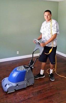 DEEP HARDWOOD FLOOR CLEANING