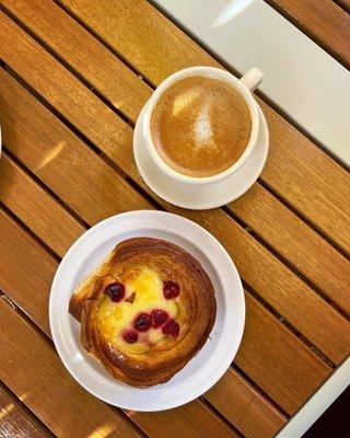 Pasteis de Nata, Flat White w/ Oat Milk