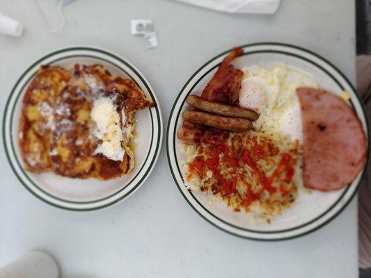 BIGGER  BETTER BREAKFAST  WITH FRENCH  TOAST