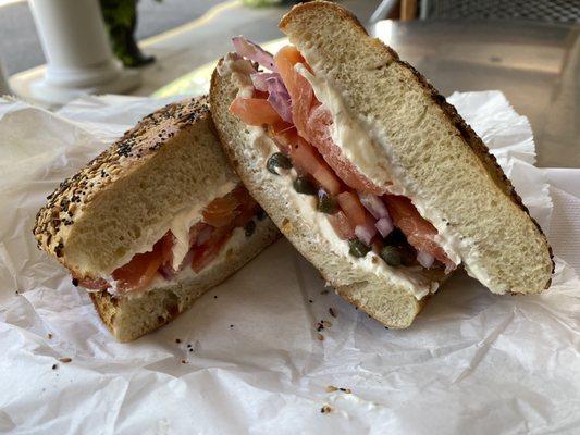 Smoked salmon bagel