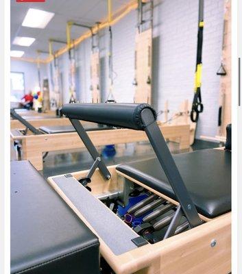 The Pilates reformer footbar, waiting for your warm up! Photo courtesy of Alexis of Chemistry Cachet