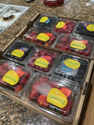 Two of the rainbow packs!! $21 each, has two strawberries, two blueberries, two raspberries, two blackberries. Very fresh!!