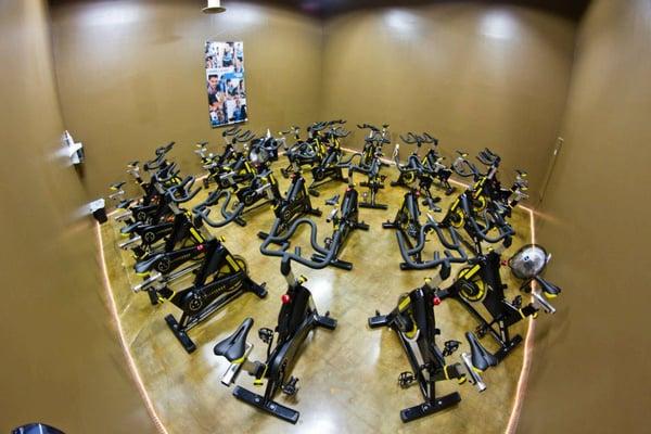 LES MILLS RPM and Spin room