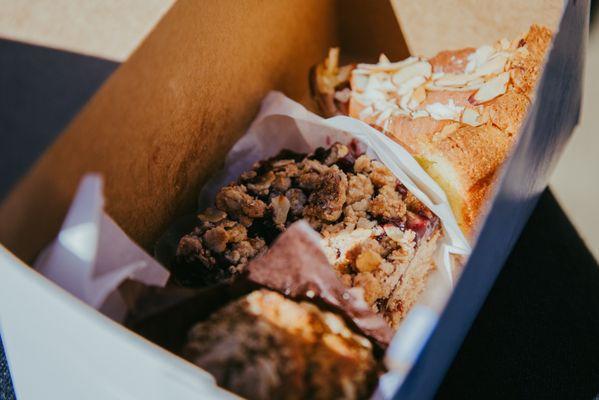 Pear cake, mixed berry crumble bar and pumpkin muffin