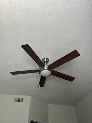 Installation ceiling fan!