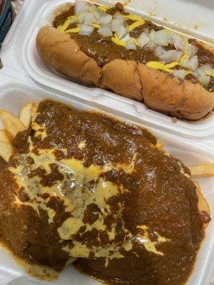 Chili Cheese Fries Loose Coney Burger