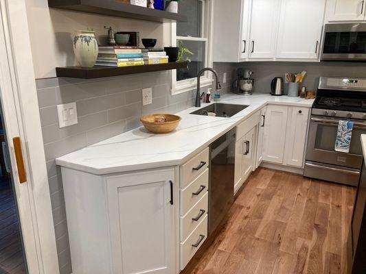 Custom Solid Surface Countertops