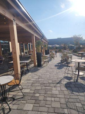 Covered and open dining outside.