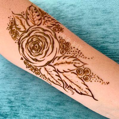 Rose henna design