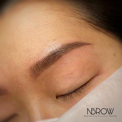 Soft-Ombre Brows