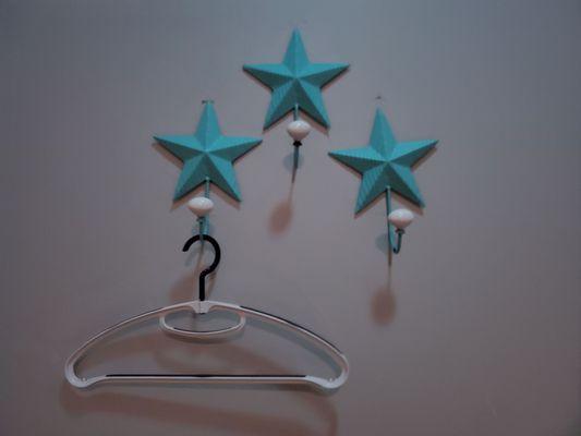 Starfish decor for hanging clothes