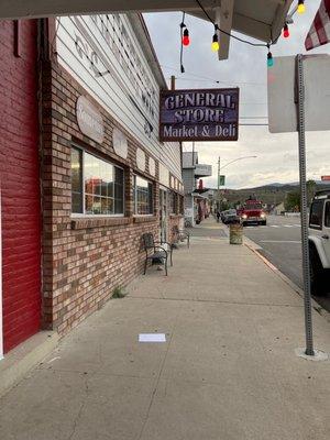 Bridgeport General Store