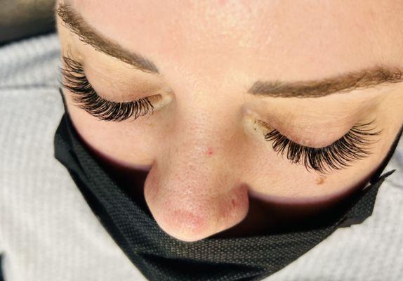 Hybrid eyelash extensions.