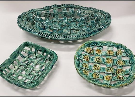 Woven ceramic tray workshop