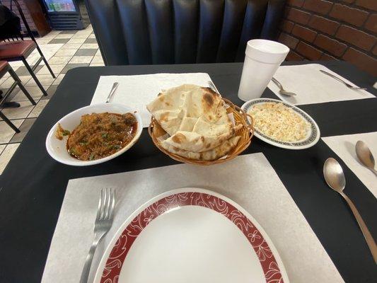 Chicken curry and Naan