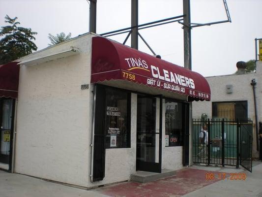 Tina's Cleaners & Alteration