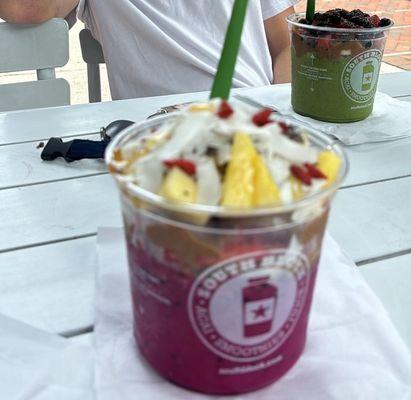 Dragon Fruit Smoothie Bowl, Green Bowl