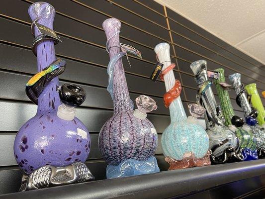 "Soft glass" water pipes from Noble Glass (Oregon, USA)