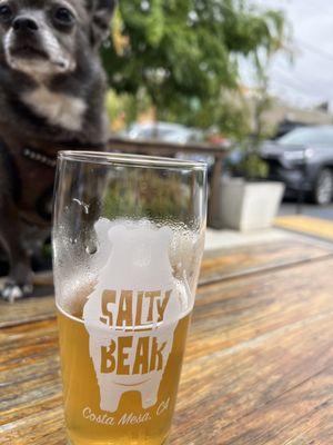 Nice Country Music in the Patio.  Dog Friendly !