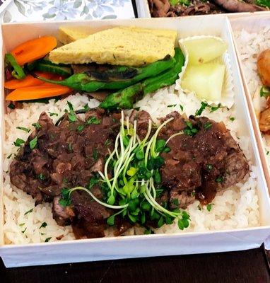 Chalapin steak bento