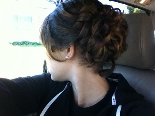 My hair lasted ALL DAY! I loved it, it looked great. Raquel definitely knows how to style updo's!