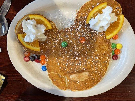 Happy Faced Pancakes