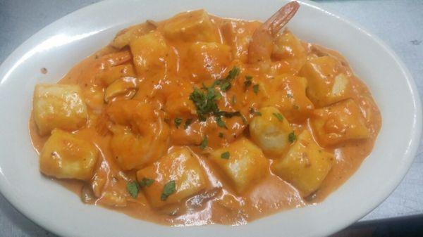 Mascarpone & ricotta gnocchi with shrimp