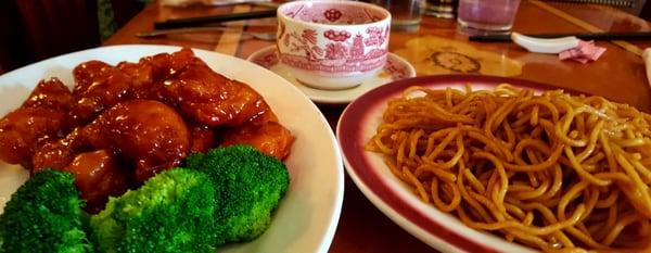 General Tso's Chicken with Lo Mein Noodles