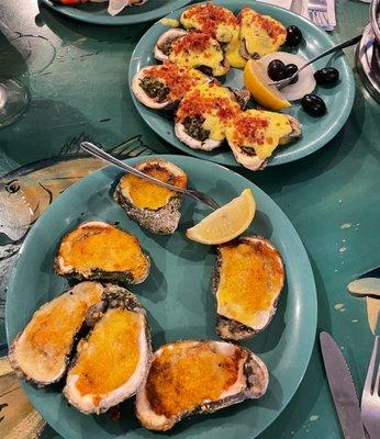 Front: Chicago oysters Back: Oysters Rockefeller