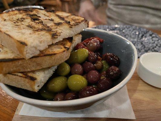 Olives & Bread