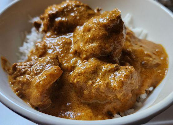 A portion of basmati rice w/tender Lamb Korma (9/22/23)