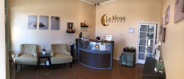 Welcome to La Moon massage :)