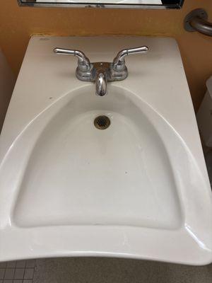 Dirty sink