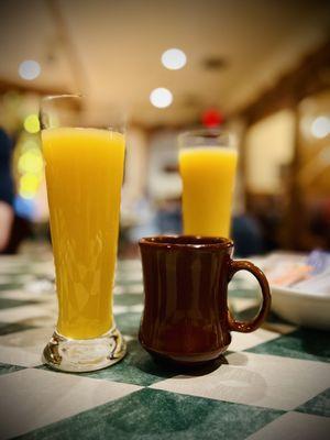 Tall mimosas!