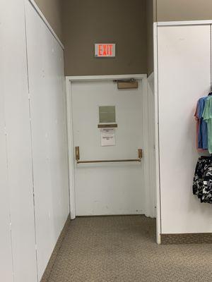 Sears exit door second floor orlando fl 12:32 pm January 13 2024